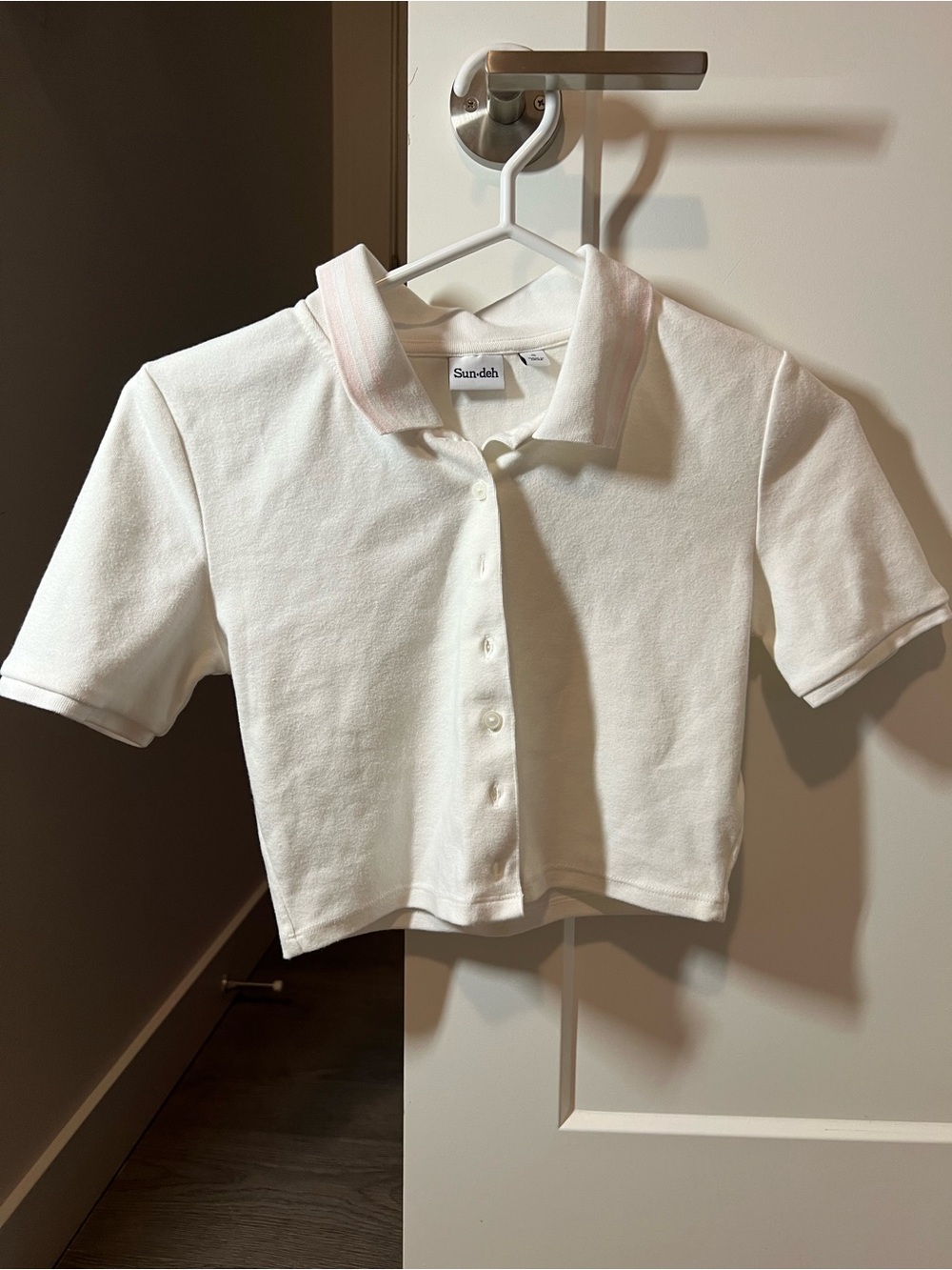 Aritzia Sun-deh White Cropped Polo with Pink Stripe Collar Button-Up Top